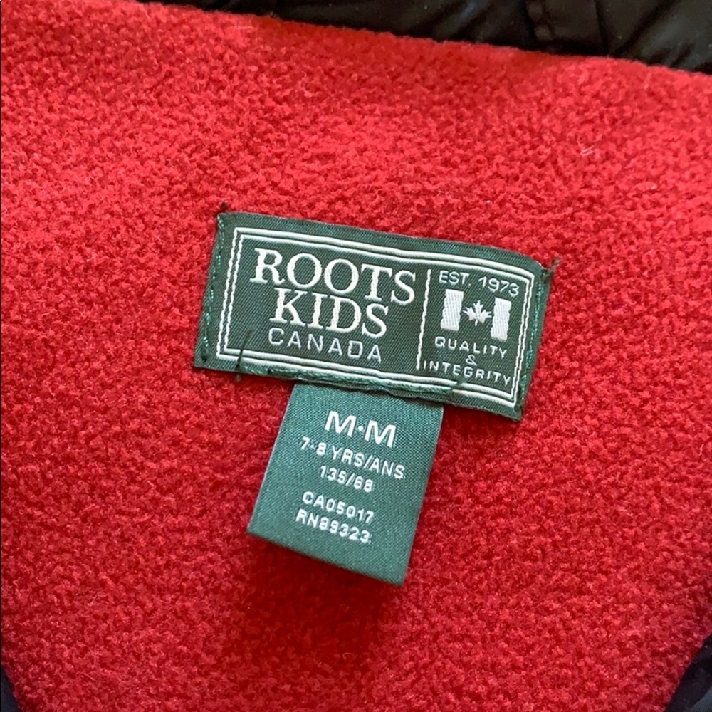 NWOT ROOTS Kids Varsity League Vest - Picture 7 of 8